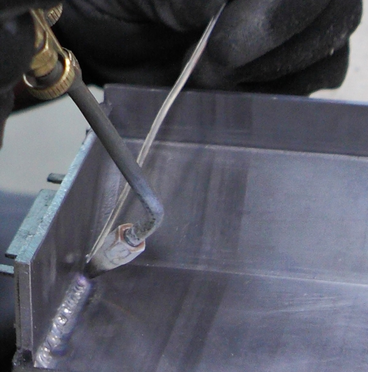 Lead Lining Specialist